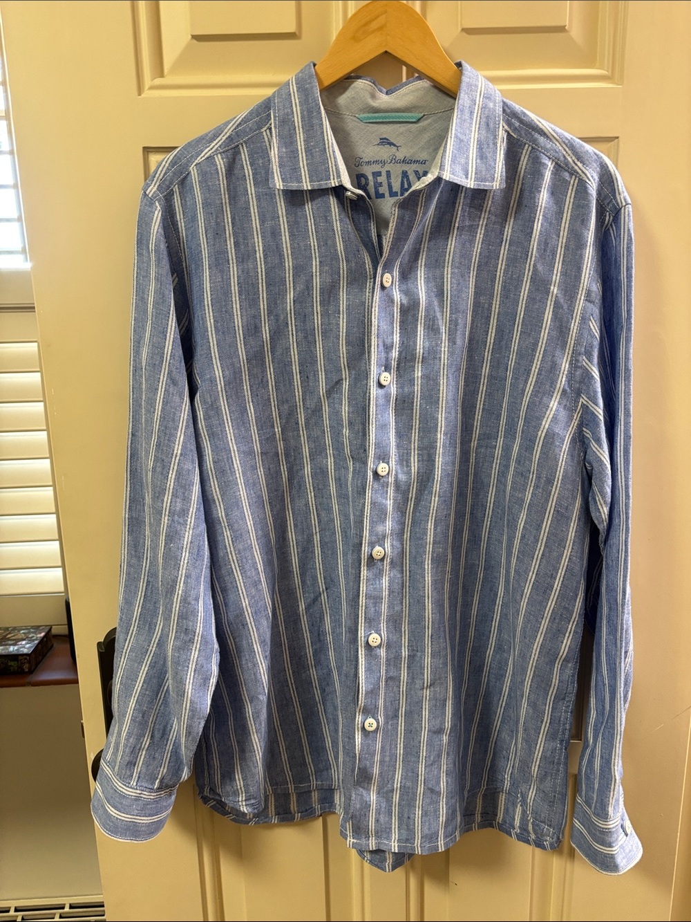 Like new Tommy Bahama linen shirt